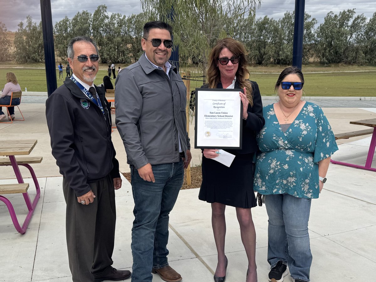 MCOE_Now's tweet photo. San Lucas Elementary School has new outdoor play facilities to provide students with expanded opportunities for physical activity, teamwork, and recreation. Read the full artcile at https://t.co/YgMl9CiIh8 https://t.co/I7caAKaRxE