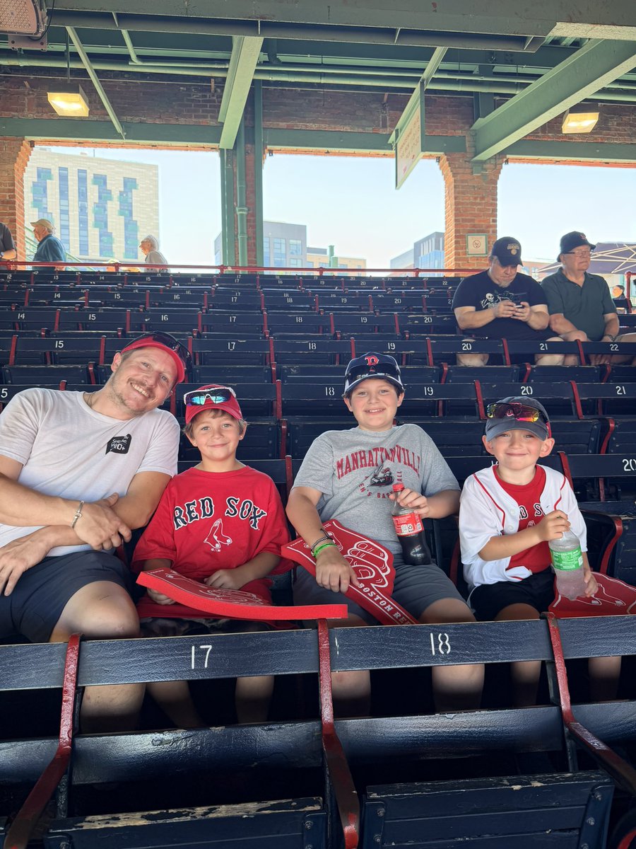 Coachvlahakis's tweet photo. First Sox game for these dudes … hunt the good ❤️ https://t.co/2dMmiZIlvw