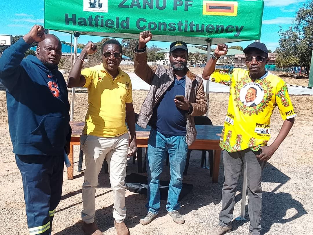 simba_zioni's tweet photo. ZANU PF zone 5 HATFIELD CONSTITUENCY MUKUVISI A DISTRICT MUGAGAO BRANCH NATIONAL CELL DAY VERIFICATION AND REGISTRATION https://t.co/9YUlg6ZeMB