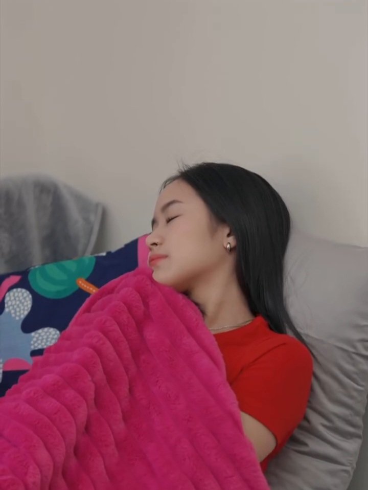 hourlycaprice's tweet photo. ~ sleeping beauty ~

#CapriceCayetano https://t.co/KxUa3hak4O