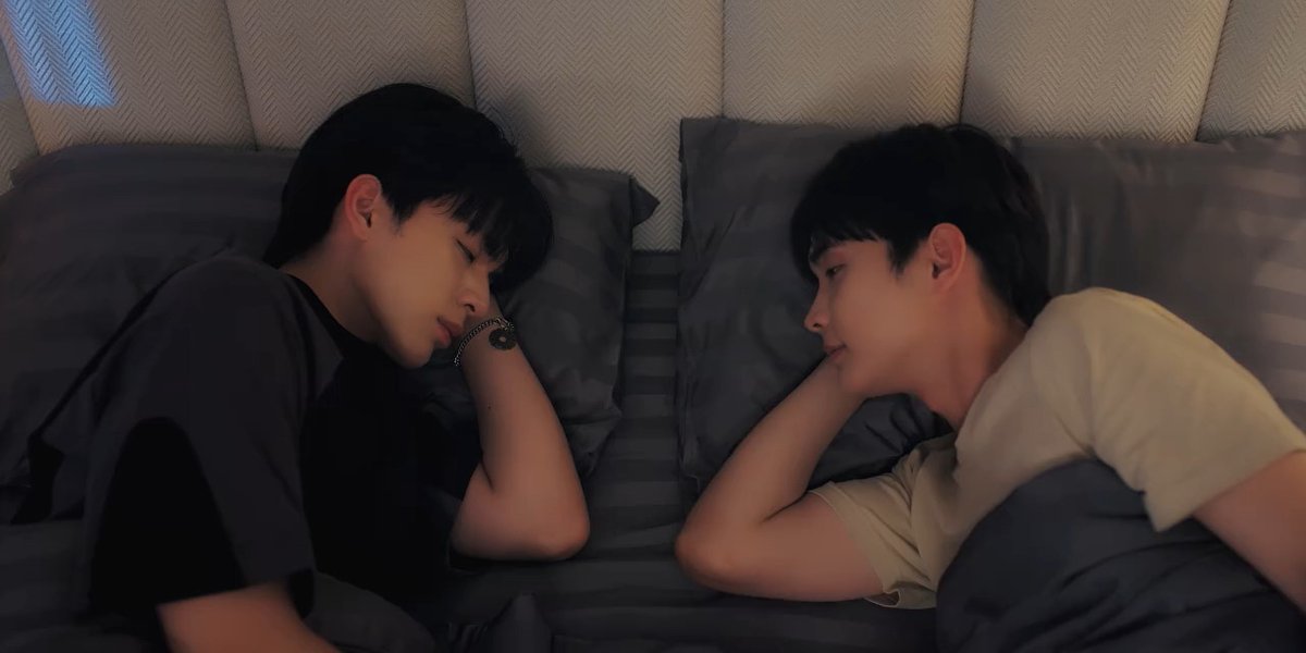 BLOFFICIAL5's tweet photo. 🎬 Title: Fourever You Project SS2 : Lately, It's Winter Season | Final Ep.24
🌟 English subtitles included.
👀 Be the first to watch the latest scenes.
👉 Hurry up and check our BIO LINK!
#FoureverYou2 #LatelyItsWinterSeason #ไทเกอร์เดือนหนาว #FoureverYouPart2 https://t.co/Q6DYb5dSQl