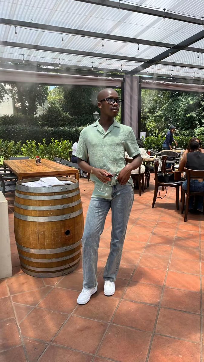 Simo_sam2020's tweet photo. Fine Wine 🍷 . . https://t.co/kQ2PHPhyM7