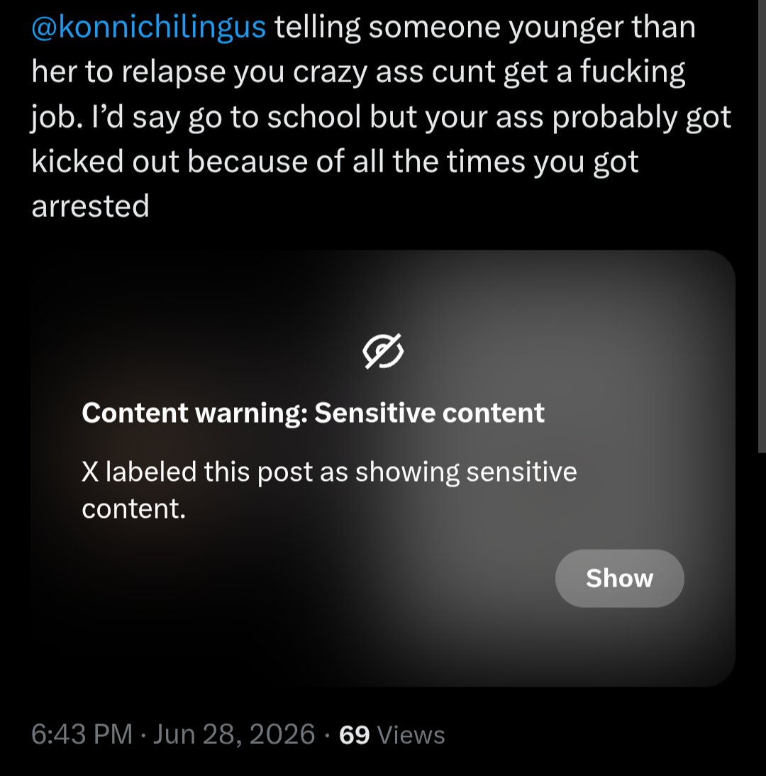DeezNuts599293's tweet photo. "I have a job and go to uni" girl shut up you've been schizo posting about a random child and mocking her trauma 😭😭 Now we shaming homeschooled kids?? You do realize that the school system is horrible to minorities, right? https://t.co/6c2xX7nukm