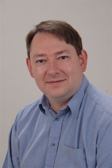 Very sad to hear that the writer and editor Justin Richards has died, and  far too young. Competent and professional are words that sound like faint  praise, but they're gold dust in
