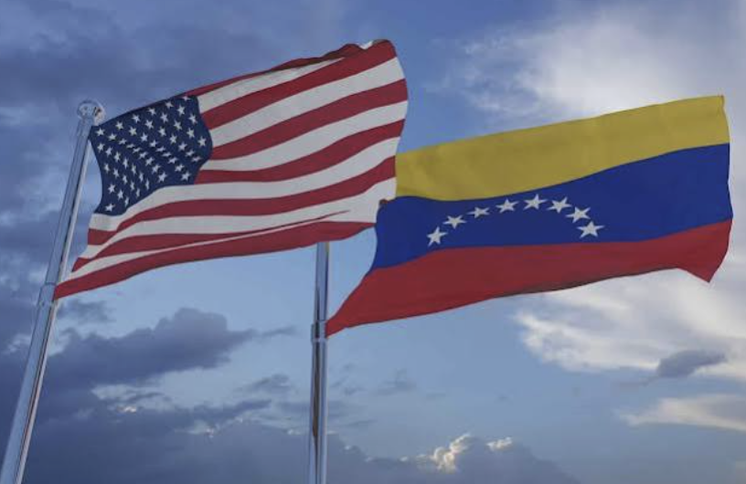 maibortpetit's tweet photo. La ayuda estadounidense no solo proviene del gobierno. Walmart, Global Empowerment Mission (GEM), organizaciones religiosas y comunidades venezolanas del sur de Florida participan en una red de donaciones para enviar alimentos, medicinas y suministros de emergencia a Venezuela. https://t.co/SraBLmnp5m