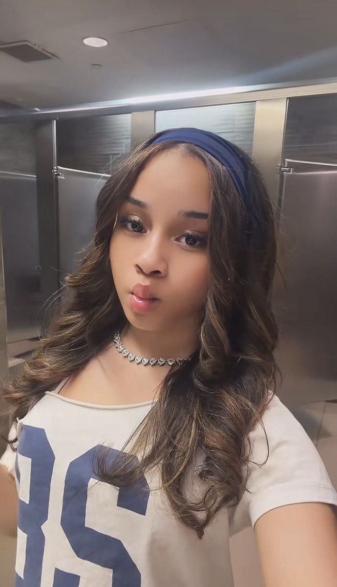 queenm4ii's tweet photo. cutie https://t.co/5TPAhFAOGw