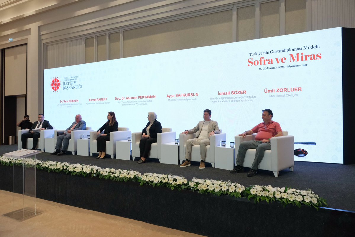 iletisim's tweet photo. Cumhurbaşkanlığı İletişim Başkanlığımız tarafından düzenlenen "Türkiye'nin Gastrodiplomasi Modeli: Sofra ve Miras" programının üçüncüsü Afyonkarahisar'da başladı.

https://t.co/GHiNy2tLpP https://t.co/YuAOkVQic0
