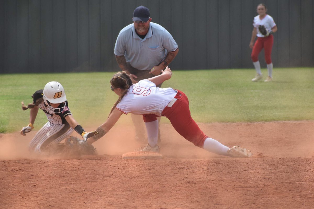 kRecords9's tweet photo. Some of my defensive plays &amp; hits from Top Gun Nationals and OKC Summer games

• 8 days of softball in Oklahoma •14 games • Elite teams • Hard work &amp; Growth
#buzzwin @BuzzCentex https://t.co/jfN7gRSBjC