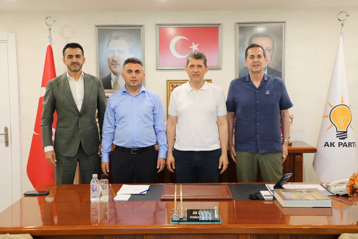 alicetin_07's tweet photo. Antalyaspor AŞ Başkanı Mustafa Ergün, Başkanvekili Serkan Sürer ve önceki dönem Antalyaspor AŞ Başkanı Rıza Perçin’i İl Başkanlığımızda misafir ettik. 

Şehrimizin takımı, Antalyaspor’umuzu ayağa kaldırmak, iyi günde kötü günde, dün olduğu gibi bugünde destek olmak için kararlıyız.