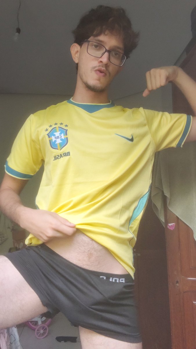 goonerdtwink's tweet photo. Bora Brasil!!! 🇧🇷 https://t.co/uDx7WYRcId