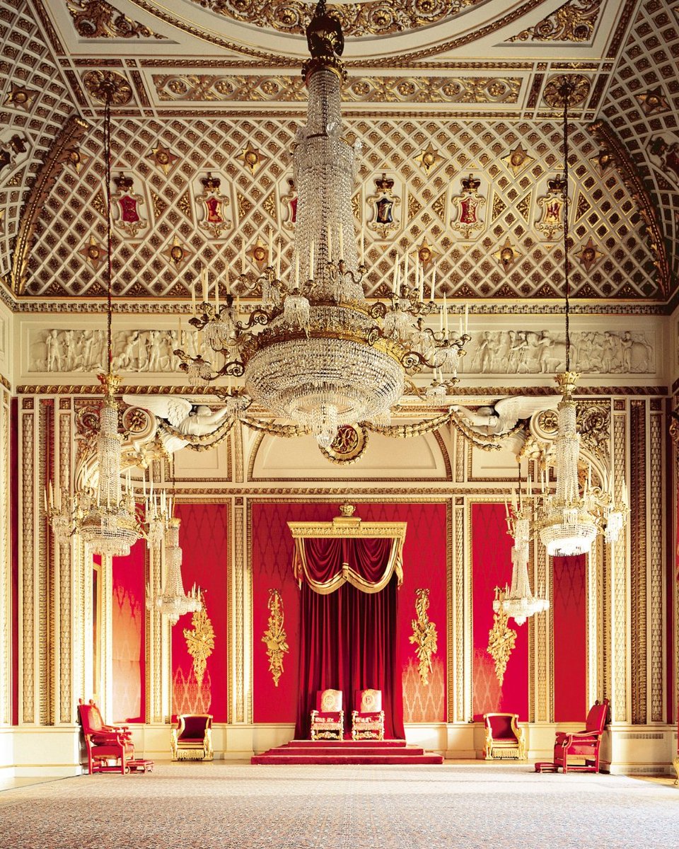 EvanEvansTours's tweet photo. Buckingham Palace opens its doors this summer 👑✨
From 9 July to 27 September, explore the magnificent State Rooms and treasures of the Royal Collection.
👉 Book now: https://t.co/ZMw913BCKj
#EvanEvansTours https://t.co/y381IdGu6d