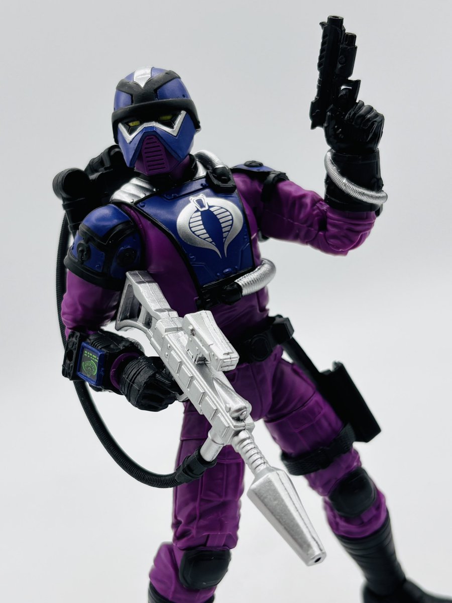 sirpaul64's tweet photo. Techno-Viper GIJOE Retro Unboxing & Review! https://t.co/faFYkwMerr #gijoe @hasbro #hasbro #gijoeclassified #toys #technoviper #actionfigures https://t.co/duKqVzPZqB