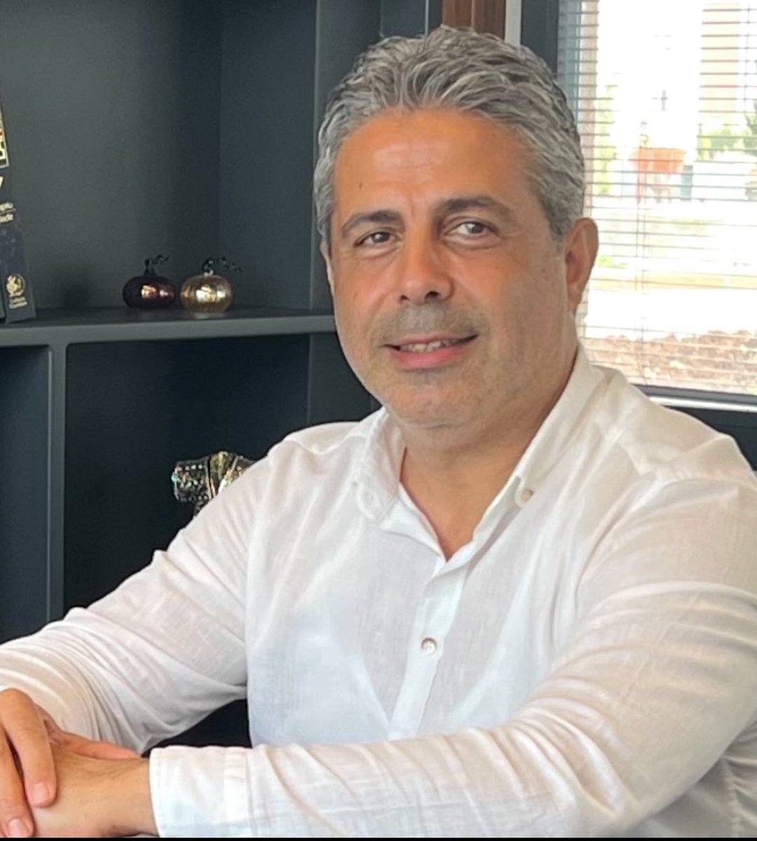 MSolunoglu's tweet photo. “Zaman öyle bir terazidir ki; #makamı da serveti de alkışı da tartmaz. Sadece #adaleti, ahlakı ve #vicdanı tartar. İnsan, geriye bıraktığı iz kadar #hatırlanır,
Hayırlı akşamlar. https://t.co/tzqOxZmOJV