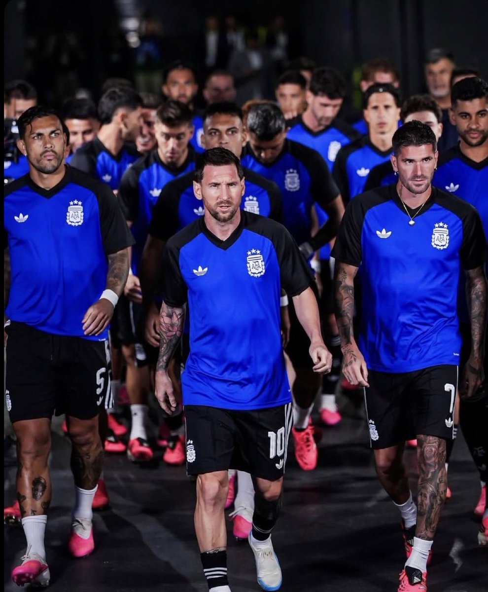 90_Report's tweet photo. 🚨📲 𝗡𝗘𝗪: Rodrigo de Paul on Instagram
#Argentina #messi #worldcup26 https://t.co/9FFiBWWHpK