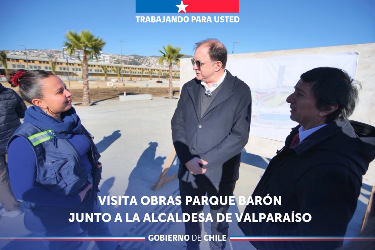 MinistroPoduje's tweet photo. ¡Tenemos una gran noticia para los porteños y para los que visiten Valparaíso! Parque Barón ya está cada vez más cerca 👏👏. 

Junto a la alcaldesa Camila Nieto, el diputado Luis Fernando Sánchez, el seremi Marcelo Ruiz y los equipos regionales del Serviu, recorrimos las obras de este esperado proyecto que ya alcanza un 87% de avance y que abrirá sus puertas a fines de este año.

Estamos recuperando un espacio histórico para transformarlo en un lugar lleno de vida, con áreas verdes, espacios para caminar y acceso directo al mar. Un proyecto que sin duda alguna cambiará la cara del borde costero.