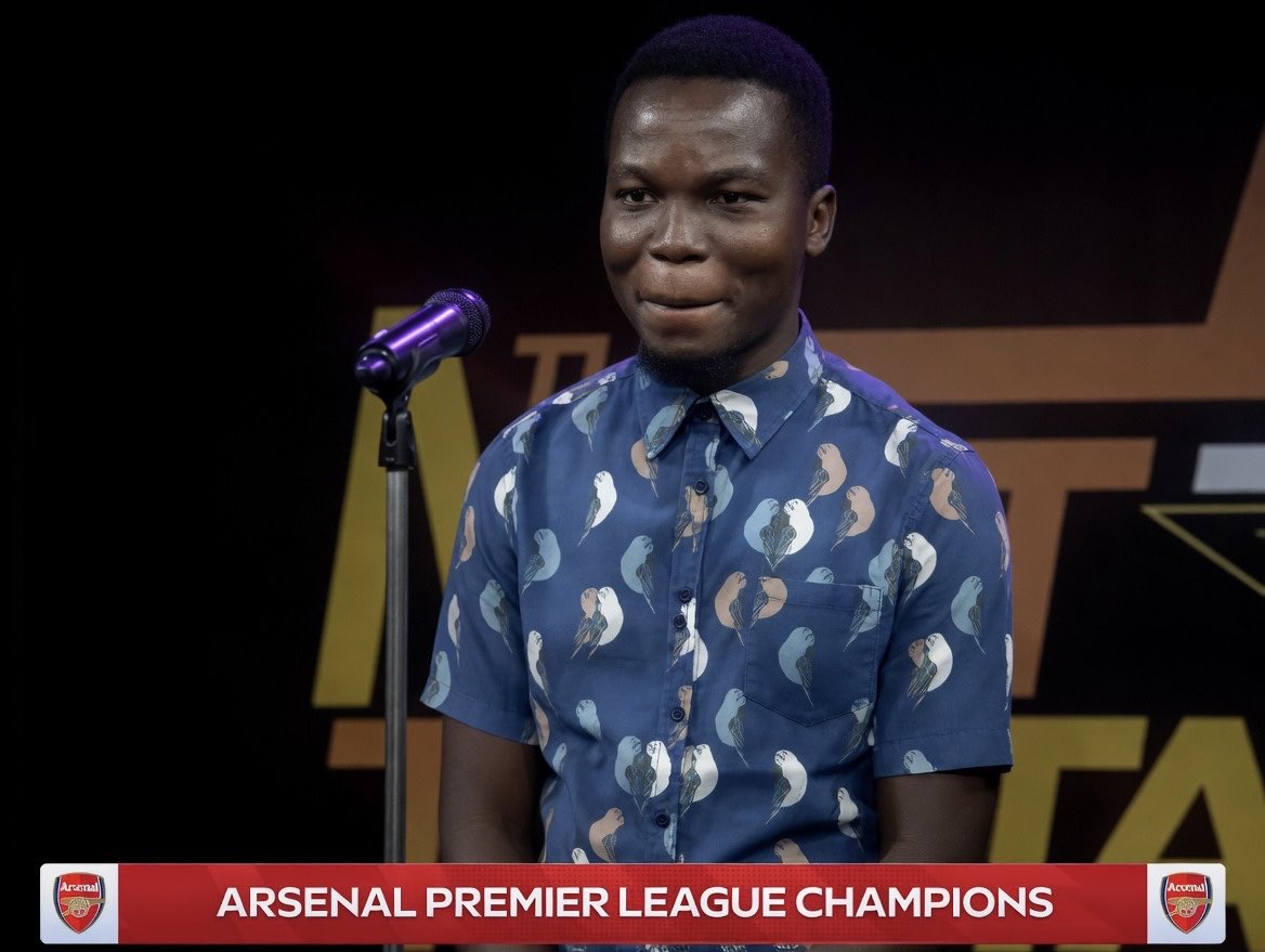 Otinization's tweet photo. "Matheus Cunha comes off and he will be replaced by Gabriel Martinelli, a PL champion with Arsenal"

I love this commentator ❤️ https://t.co/kzr8FcY7Gi