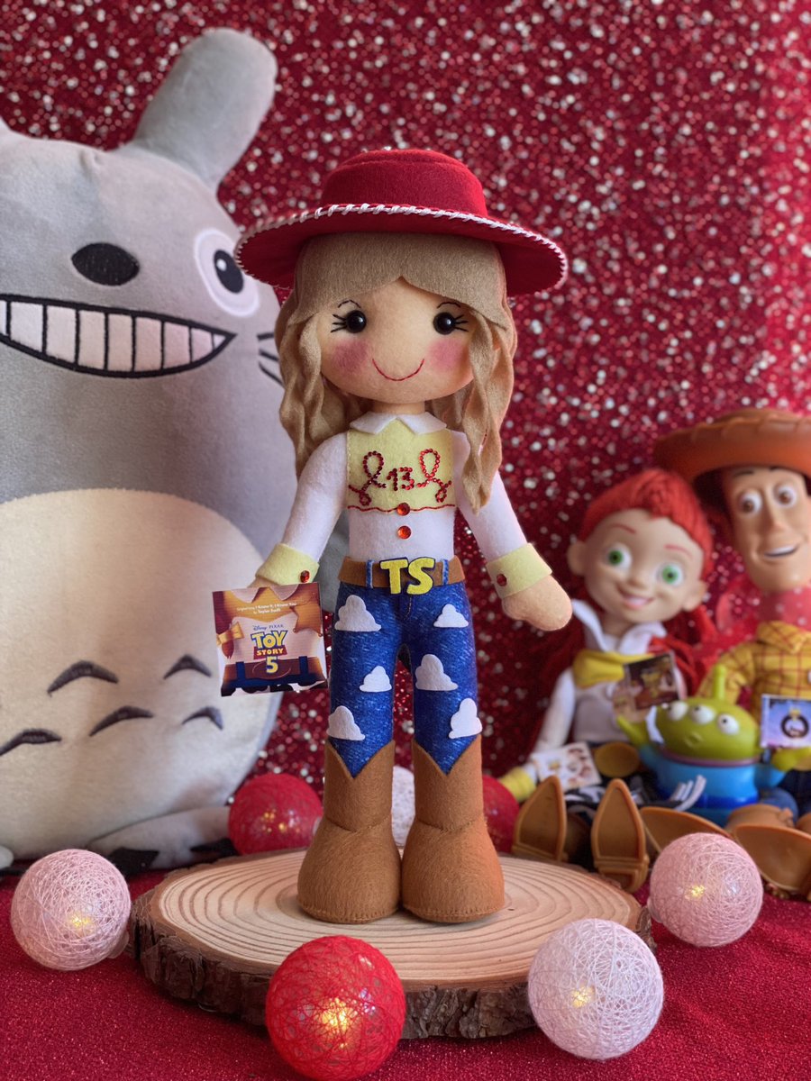 Sandrasjkl's tweet photo. @taylornation13 ♥️ She loved the movie ♥️ https://t.co/yHeF5HQGqP