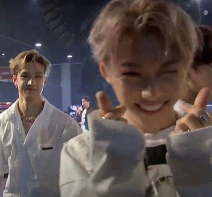 chn_lxx's tweet photo. the most sun and moon ship to ever sun and moon ☀️🌙 https://t.co/USPXtzVGxK