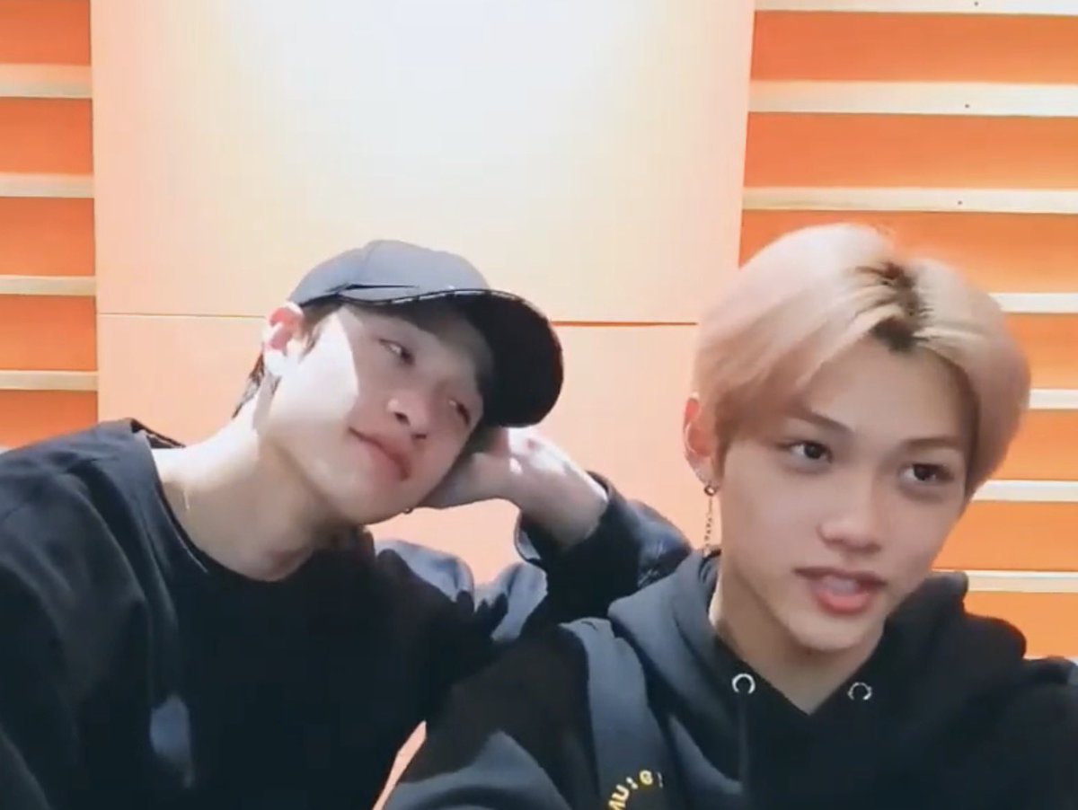 chn_lxx's tweet photo. the most sun and moon ship to ever sun and moon ☀️🌙 https://t.co/USPXtzVGxK