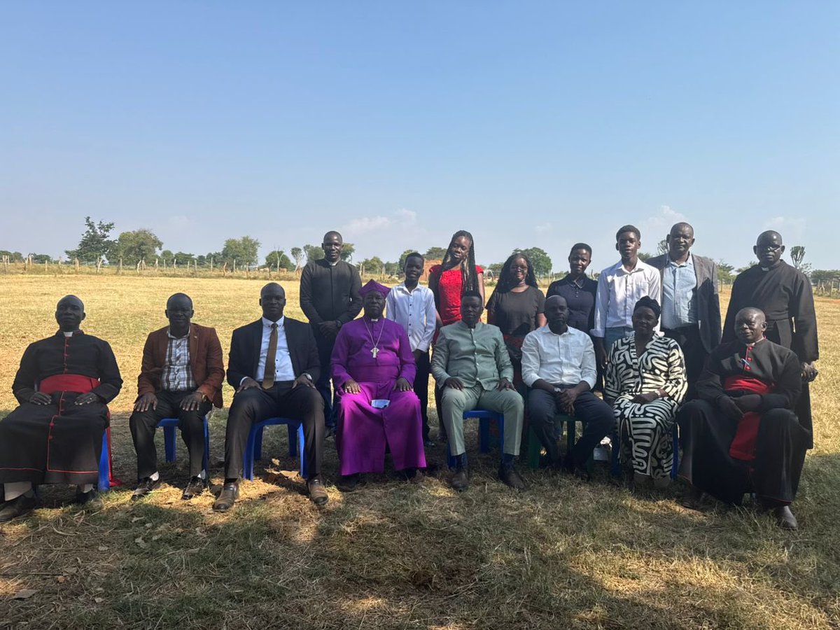 FrancisRwot's tweet photo. Today, together with the District Chairperson, Mr. Moris Ogwal Omara, and Hon. Collins Angwech, MP Kioga County, I joined the Bishop of Lango Diocese for the dedication and commissioning of the newly constructed St. Peter’s Church of Uganda, Acii Sub-county. https://t.co/T19WuRSIRJ