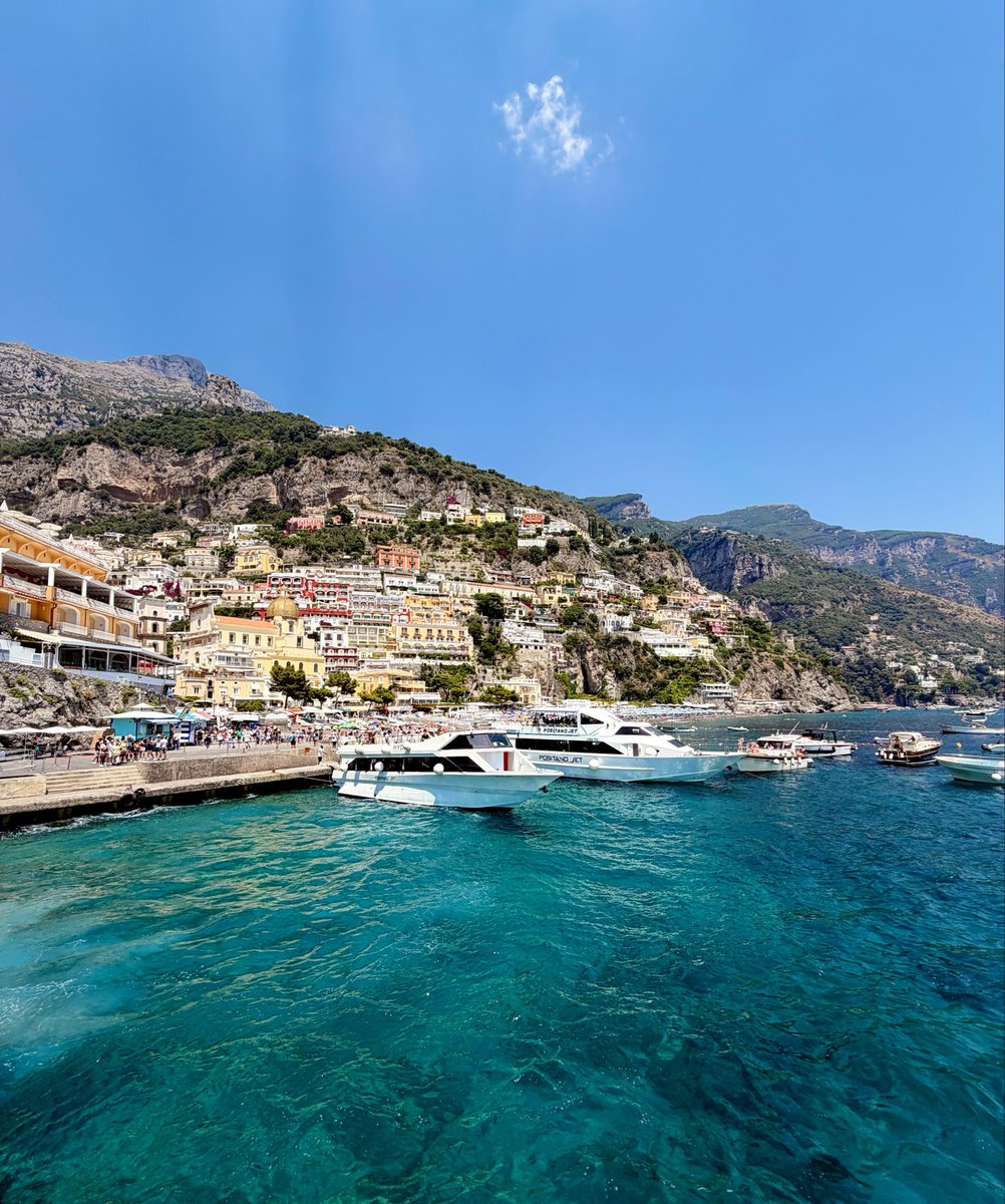 atoohugeworld's tweet photo. Positano 🍋 https://t.co/3sG6rh3Vyg
