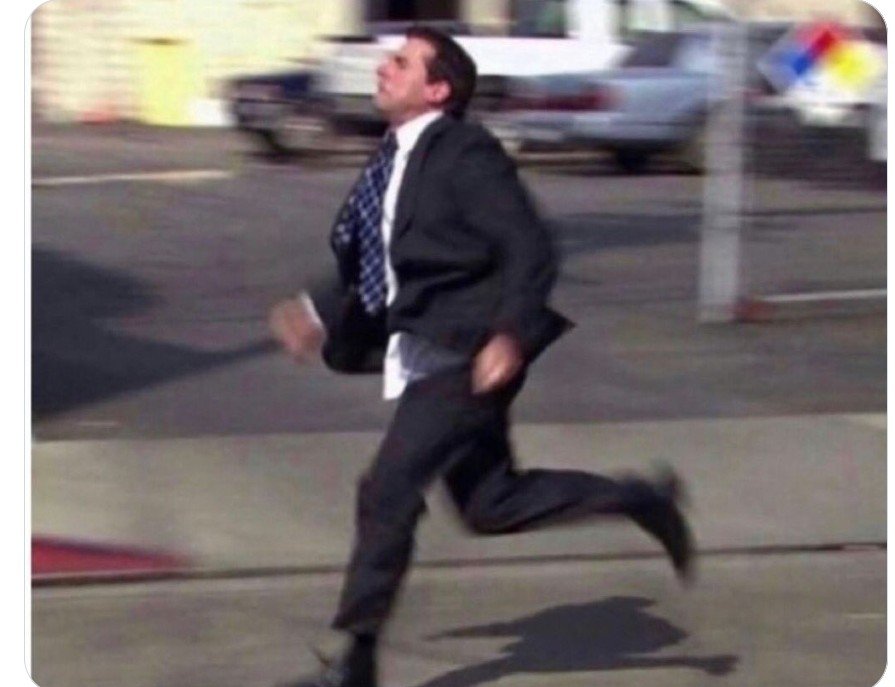 calloApollo's tweet photo. Me leaving the country after my chats and bae leak https://t.co/Y9ts1A8azq