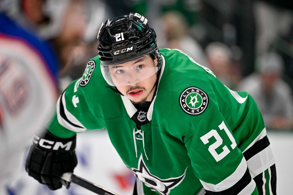 ThePoniExpress's tweet photo. REPORT: NHL Network insider David Pagnotta still believes the Penguins are squarely in the mix for Stars star forward Jason Robertson.

Robertson is demanding $14 million a year.

Pagnotta says Rickard Rakell and Bryan Rust would likely be part of the deal going back.

The Stars have been offered multiple 1st round round picks for Robertson. And Kyle Dubas has shown a willingness to meet that price.

Would you trade Rakell and 2 1sts for Robertson? Then pay him $14 million a year? I would.