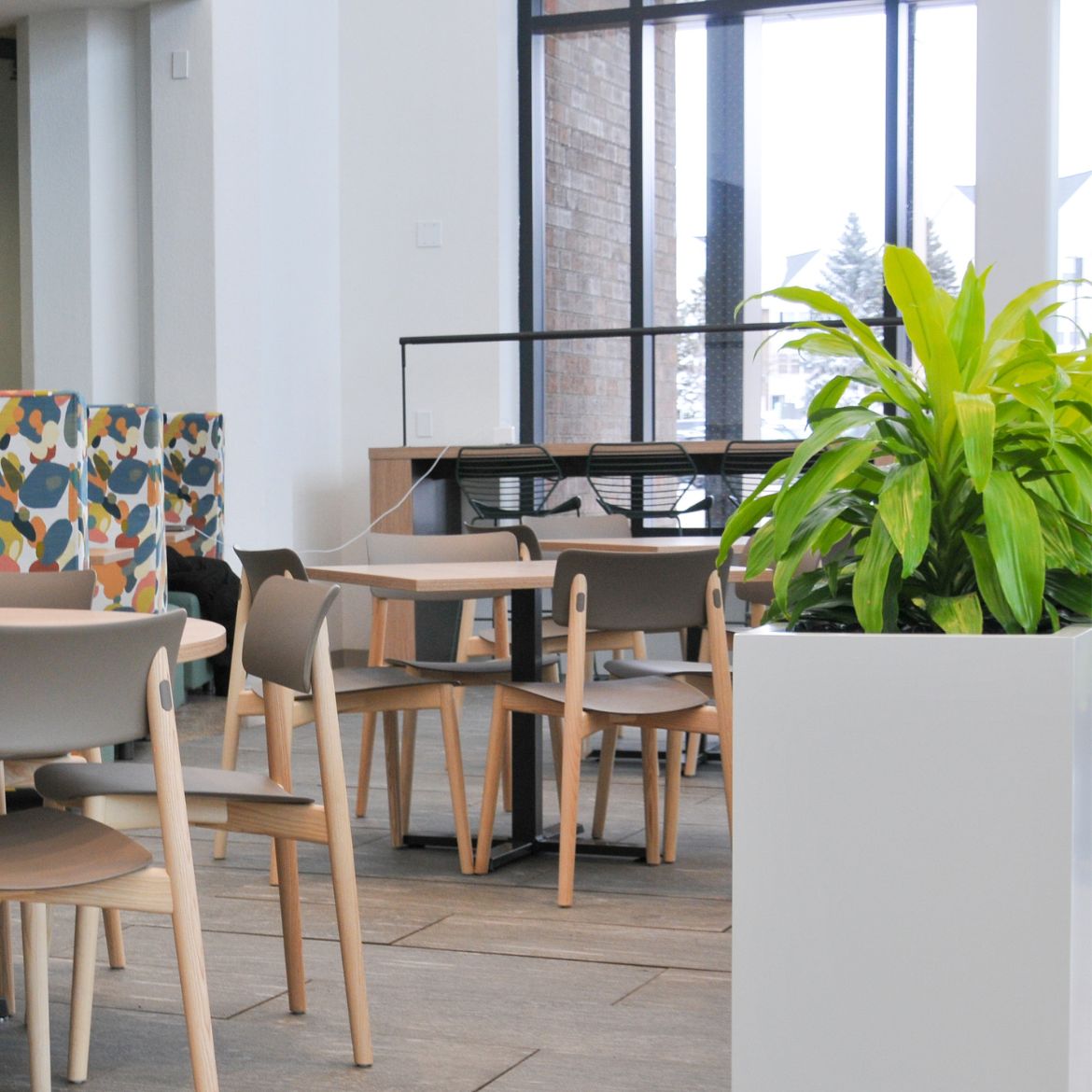 Konceptlights's tweet photo. New Designer Spotlight: See how Laurie Leonard specified the Sobre Co-Working Light for the award-winning Central Park project in Woodbury, MN.https://t.co/DLc7KWEKfK https://t.co/RWjtEVHewp