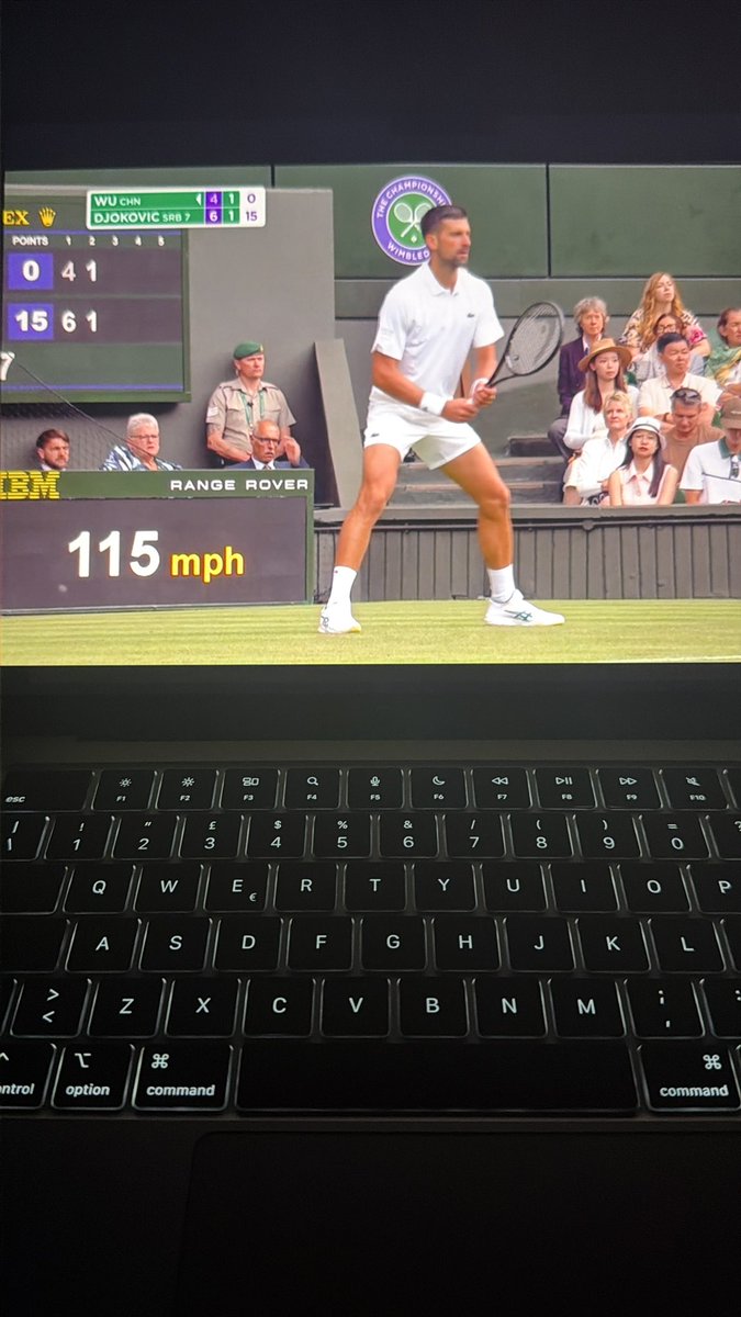 NivesCapo's tweet photo. Forza Nole🩷🩷🩷🍀 https://t.co/naBD9BYTEu