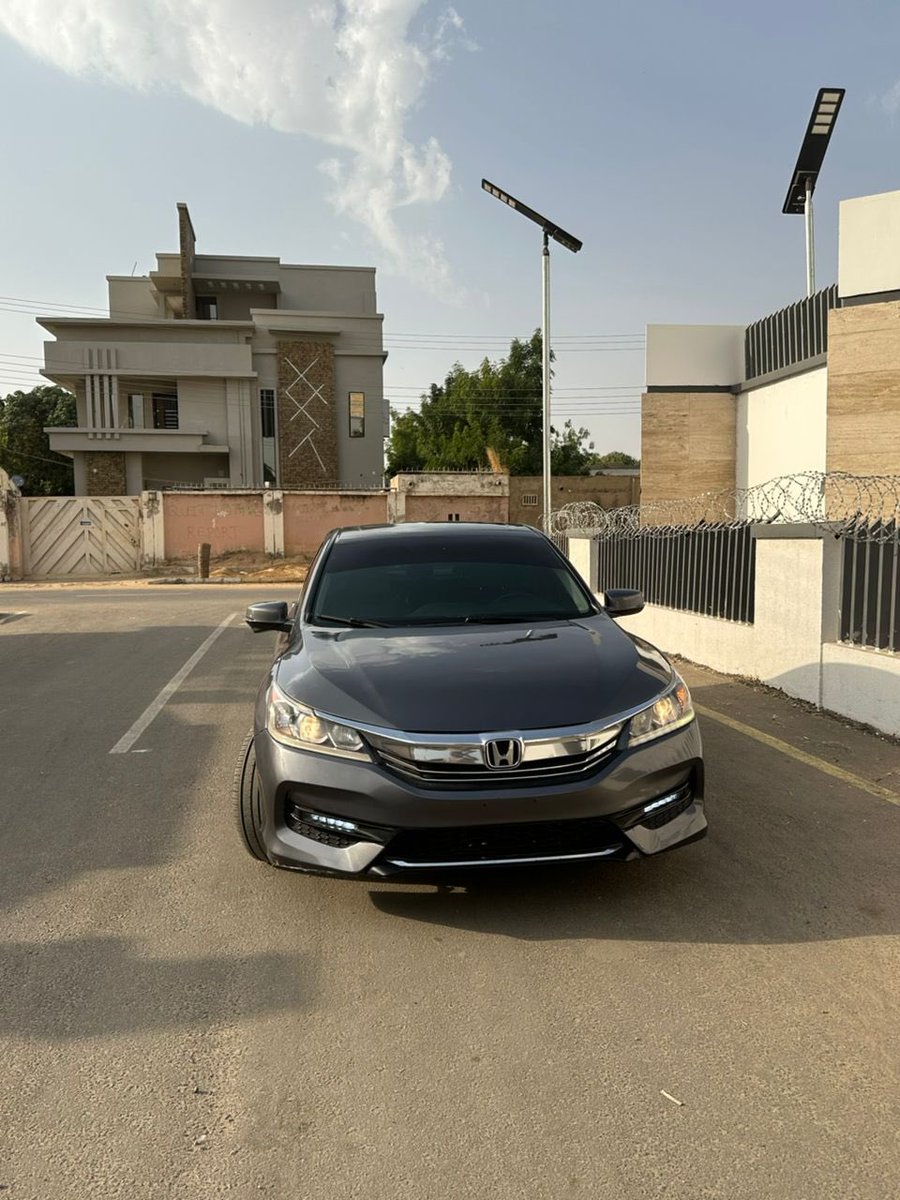 AmaanAutos's tweet photo. DISTRESS SALE‼️‼️‼️

CLEAN NIGERIAN USED HONDA ACCORD LX | 📅 2013 MODEL
Original Custom Duty | Keyless Entry | Buy &amp; Drive | Free accident 

💰 ₦7,900,000
📍 Kaduna
📞 07063557379

Please like and repost. Someone on your TL might be interested. https://t.co/Oxp39NFMJk