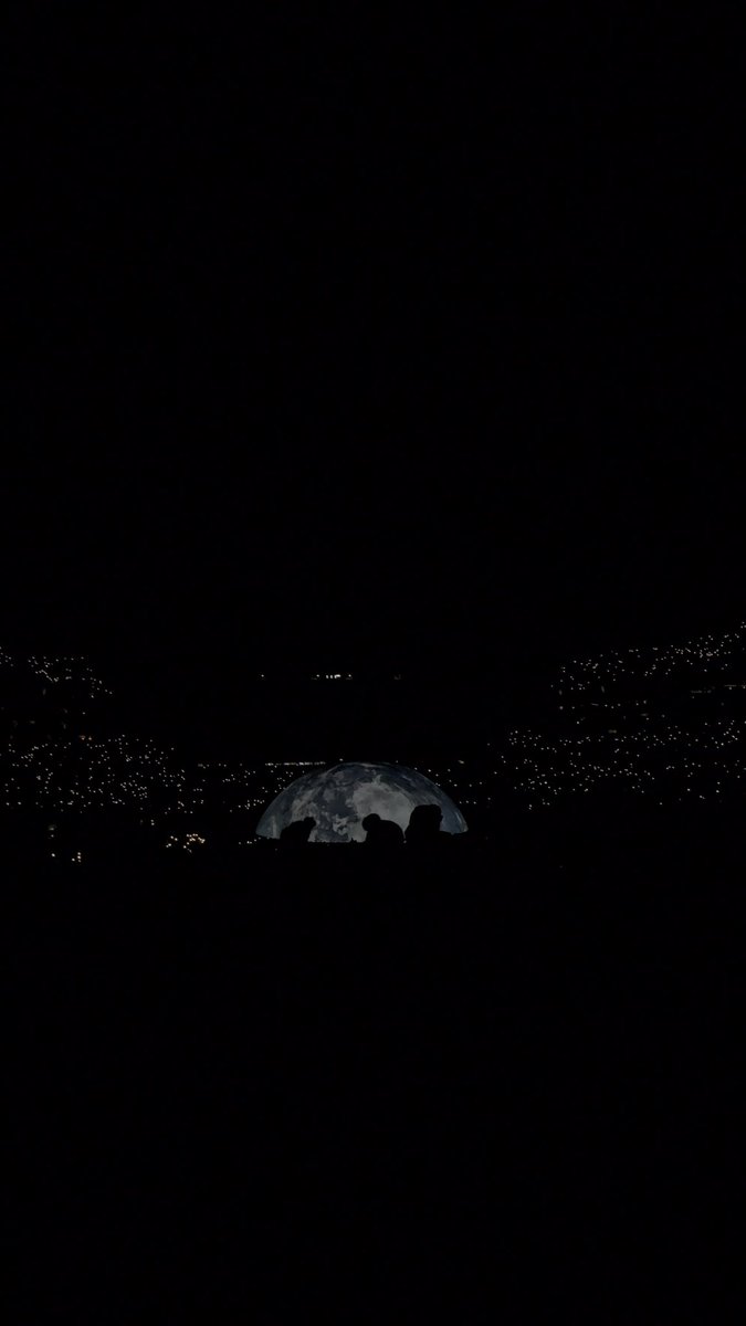 mrptso56's tweet photo. Kanye west 🎚️♟️ #tampa https://t.co/H1FqnobCfb