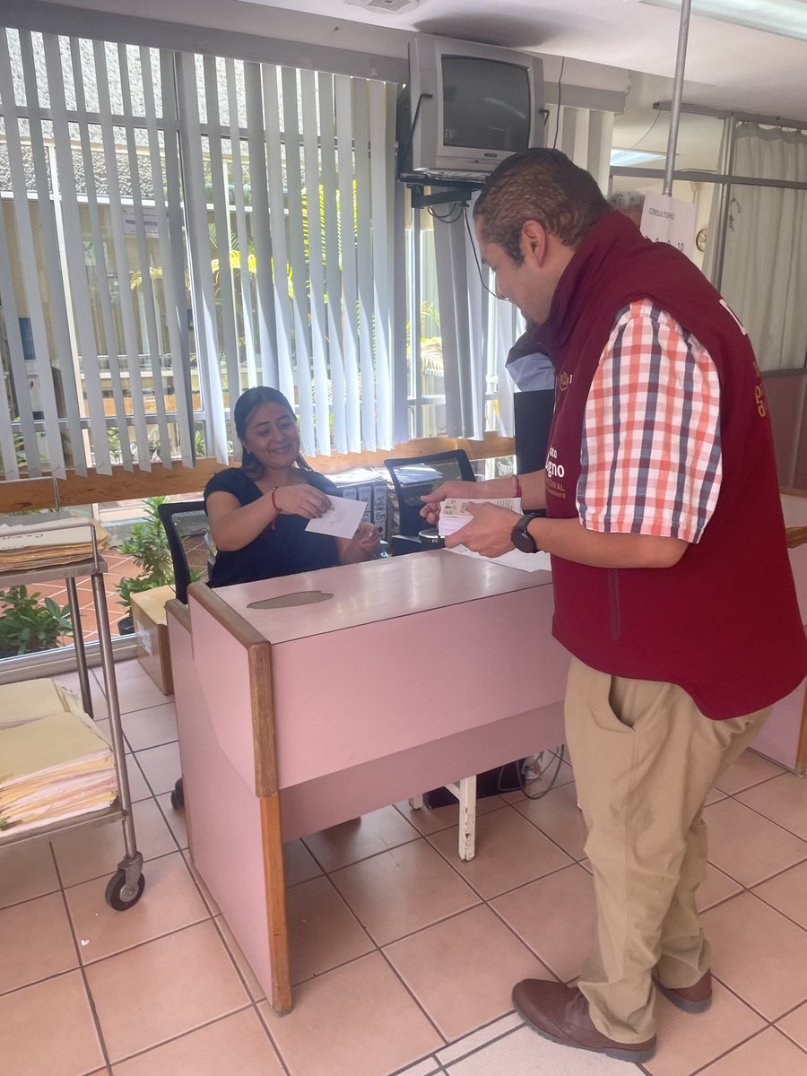 IsssteDurango's tweet photo. #ISSSTEDURANGO

*Se realizó un recorrido encabezado por el Lic. Jaime Nuñez Estrada, Jefe de la UADyCS Durango, en la Clinica de Medicina Familiar Durango, reafirmando el compromiso de brindar servicios con calidad, calidez y sentido humano en beneficio de la derechohabiencia. https://t.co/LkBs2iUoLs