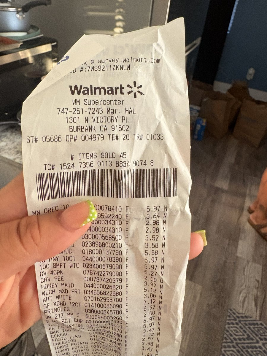 Kali_Dominic's tweet photo. @Walmart I purchased this ground beef yesterday from your store. While cooking it, I found a long string-like foreign object embedded throughout the meat. I have the packaging, receipt, and photos. This is completely unacceptable and needs to be resolved. https://t.co/48hdqf0rIZ