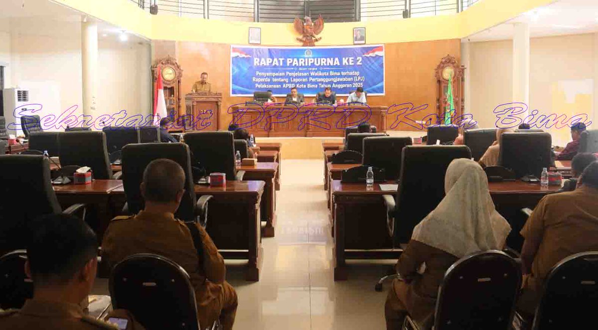 Setwankotabima's tweet photo. KETUA DPRD KOTA BIMA PIMPIN RAPAT PARIPURNA PENYAMPAIAN PENJELASAN WALI KOTA TERHADAP RAPERDA LPJ PELAKSANAAN APBD TAHUN ANGGARAN 2025

Lanjutbaca ;https://t.co/CfbqzxWgZF

📸 Foto / 🖋️ Editor: dian
 ✍️ Adm:@Setwankotabima 
 📰 Sumber:Sekretariat DPRD Kota Bima https://t.co/piYMLiVjUa