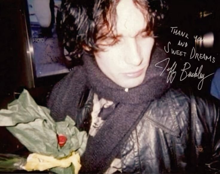 mo_onless's tweet photo. regulus black as jeff buckley https://t.co/kHi9HuZS32