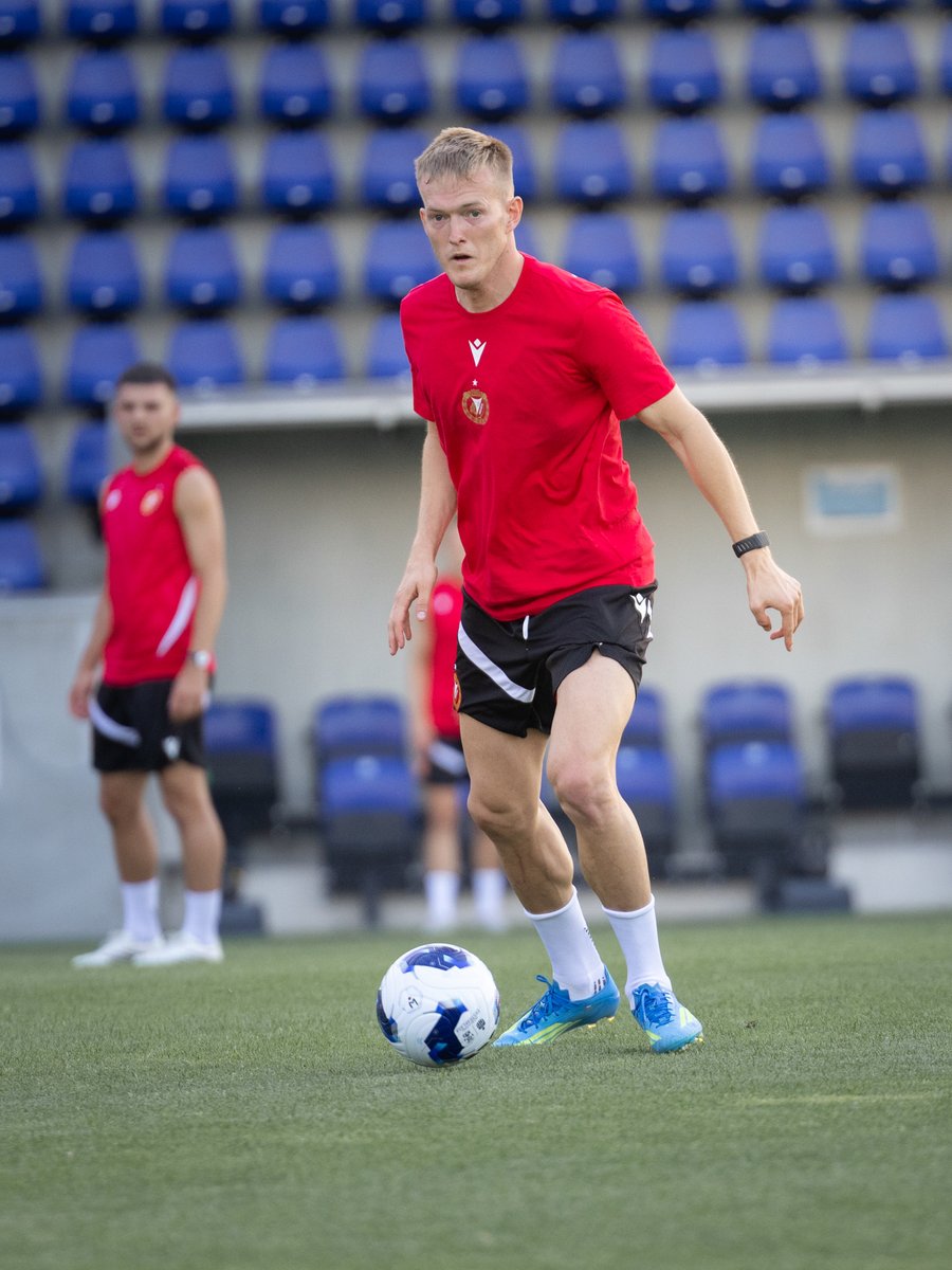 RTS_Widzew_Lodz's tweet photo. Nowy na treningu ✅

#WidzewAustria 🇦🇹 https://t.co/6gx9Zovlgj