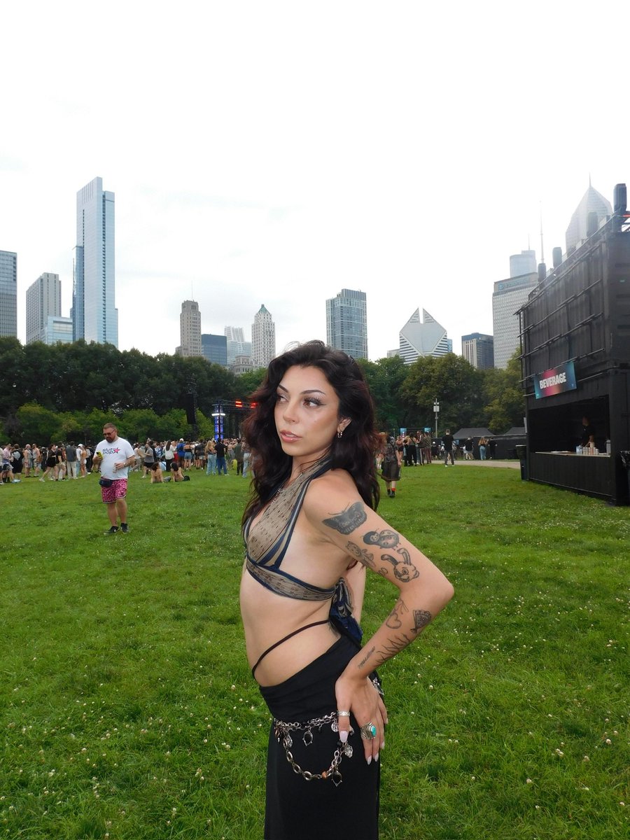 ur1nt3rn3tgf's tweet photo. I love Chicago https://t.co/3jyfZ4D6iQ