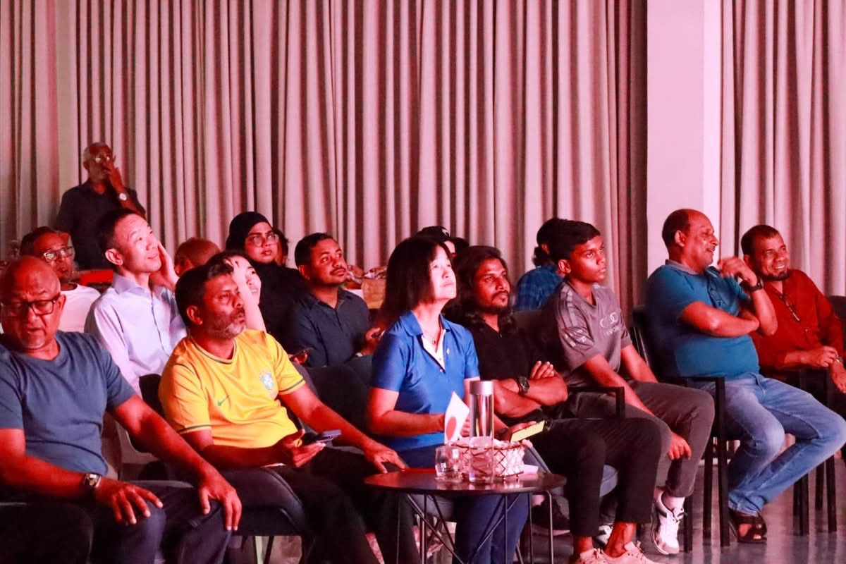 Zarra_zeday_zaa's tweet photo. 📍YouthHub

The Ambassador of Japan and the Minister of Youth, Sports, and Fitness watches the FIFA World Cup match between Japan 🇯🇵 and Brazil 🇧🇷 ⚽️👇

#FIFAWorldCup2026 #Brazil #Japan https://t.co/SFYMJ7da85