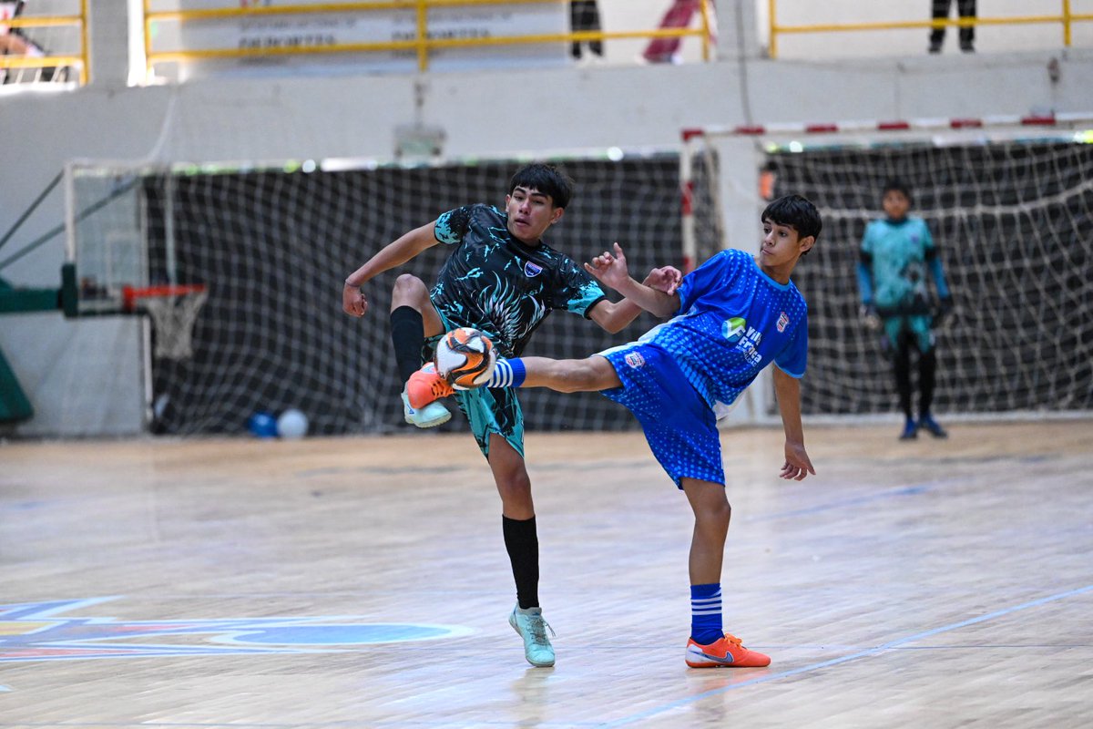 sndpy's tweet photo. #JEEN2026🧢 • La perla del sur recibe a atletas escolares de Ñeembucú💪🏽

Equipos de handball, básquetbol, vóley y futsal, de más de 50 instituciones educativas, se reunen en la Ciudad de Pilar, buscando su clasificación a la Fase Regional🤩🙌🏽

#ElDeporteNosUne🤝🏽 https://t.co/lHieR65P0W