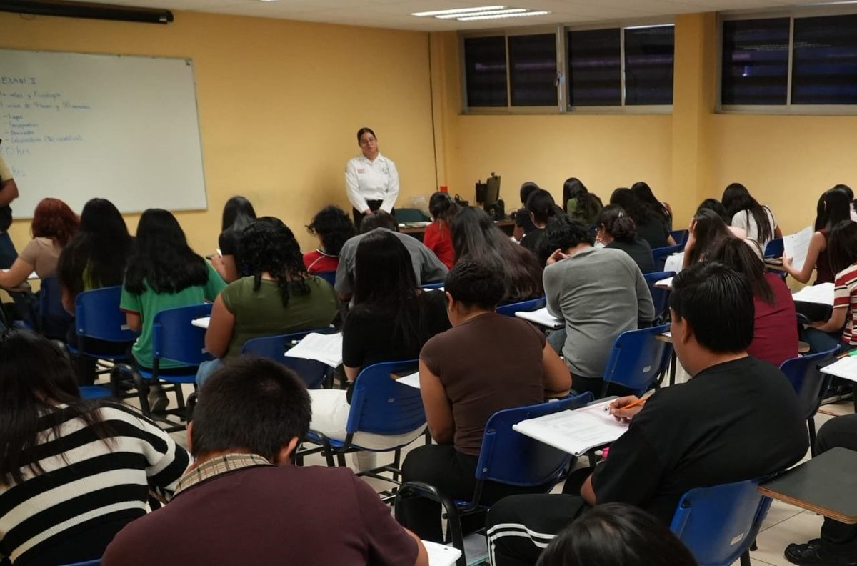 UAT_mx's tweet photo. Se aplicó el examen EXANI-II del Centro Nacional de Evaluación para la Educación Superior (CENEVAL), a los aspirantes a ingresar a los programas de licenciatura que oferta esta casa de estudios en el estado. https://t.co/mEoyrLFA3G