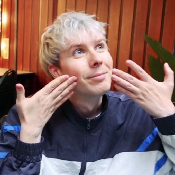 sunsugarhowell's tweet photo. don’t get me wrong phil has always been funny, you don’t have a 20 year youtube career if you’re not, but the switch after the hiatus &amp; then again after hard launch was SO palpable. that man is the FUNNIEST person alive i want to study his brain https://t.co/NoCqCWKVRF