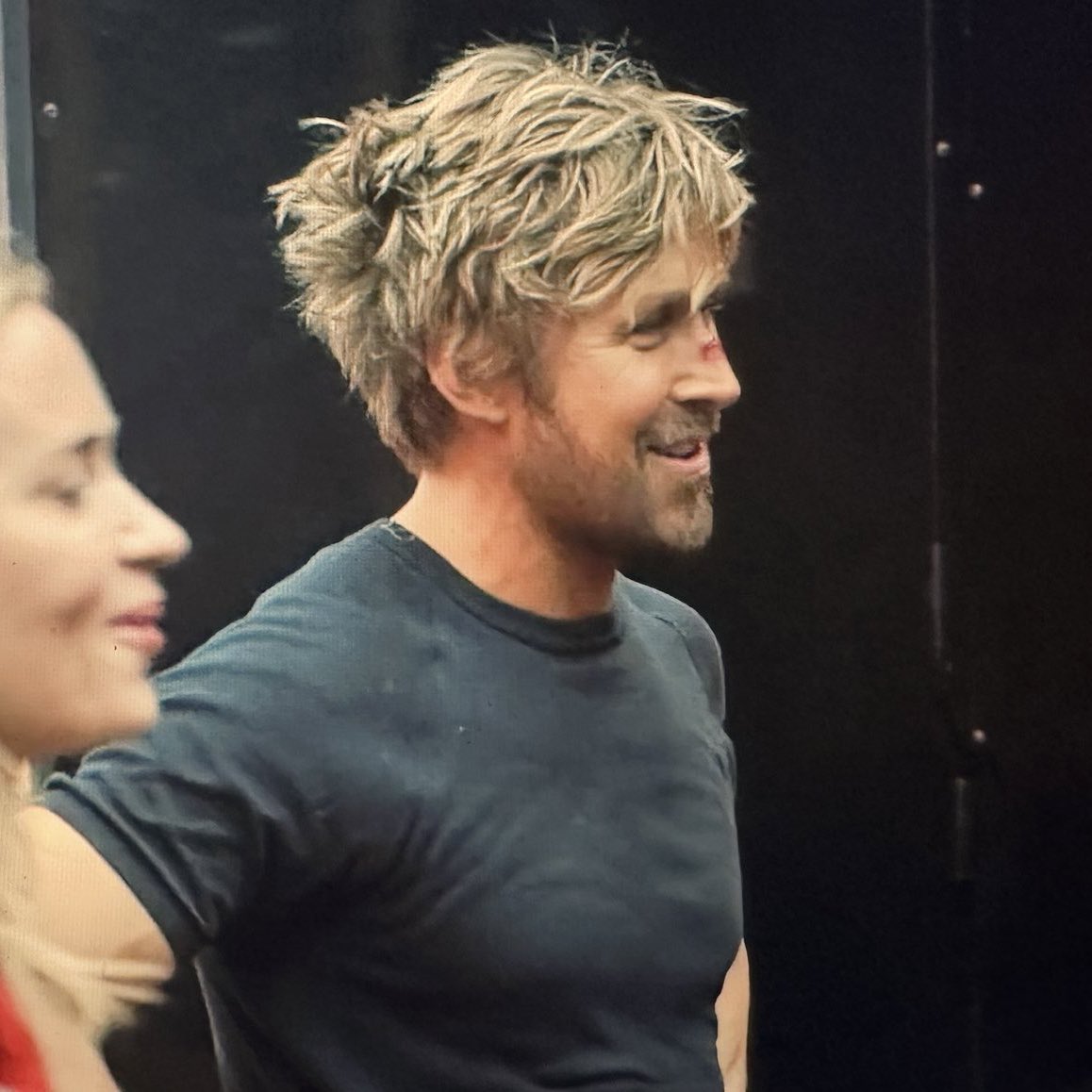 ahsokaskyber's tweet photo. BIG FAN OF HIS HAIR HERE https://t.co/kXQliMPVHR