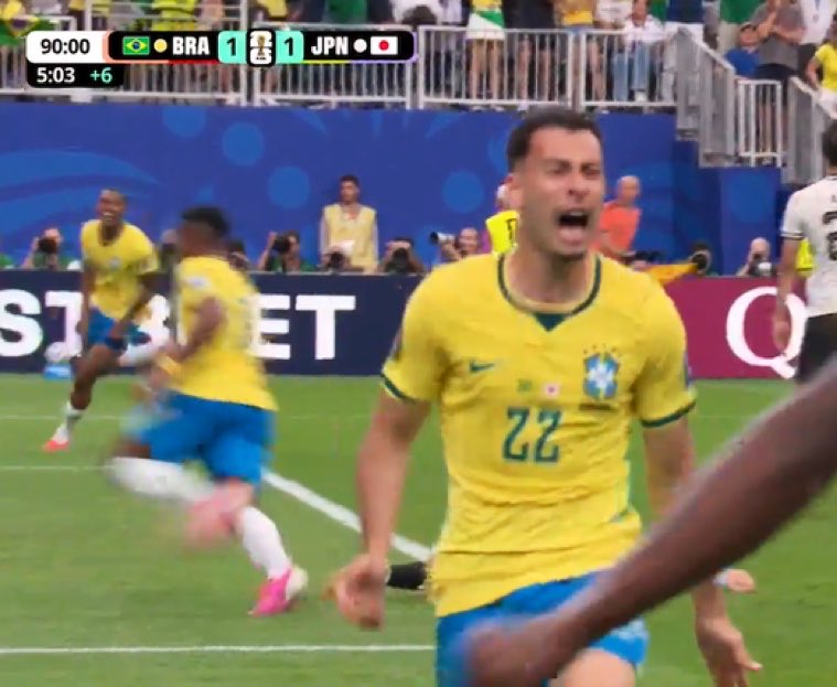 centregoals's tweet photo. 🚨🚨| GOAL: MARTINELLI GIVES BRAZIL THE LEAD!!!!!!!!!!!!!!!!! 

Brazil 2-1 Japan https://t.co/QS66DgtOr5