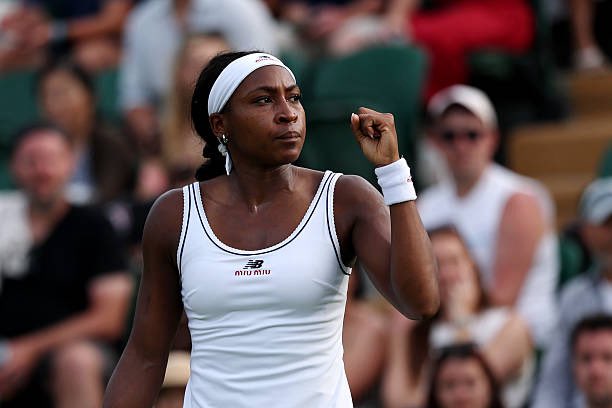 TheTennisLetter's tweet photo. Gauff d. Korpatsch 6-2 6-1 at Wimbledon

Coco dominates in her opening round. 

This is her first win at Wimbledon in two years. 

✅27th win of 2026

Clean way for her to start her title hunt. 

🇺🇸❤️ https://t.co/ybLW8R9a3E