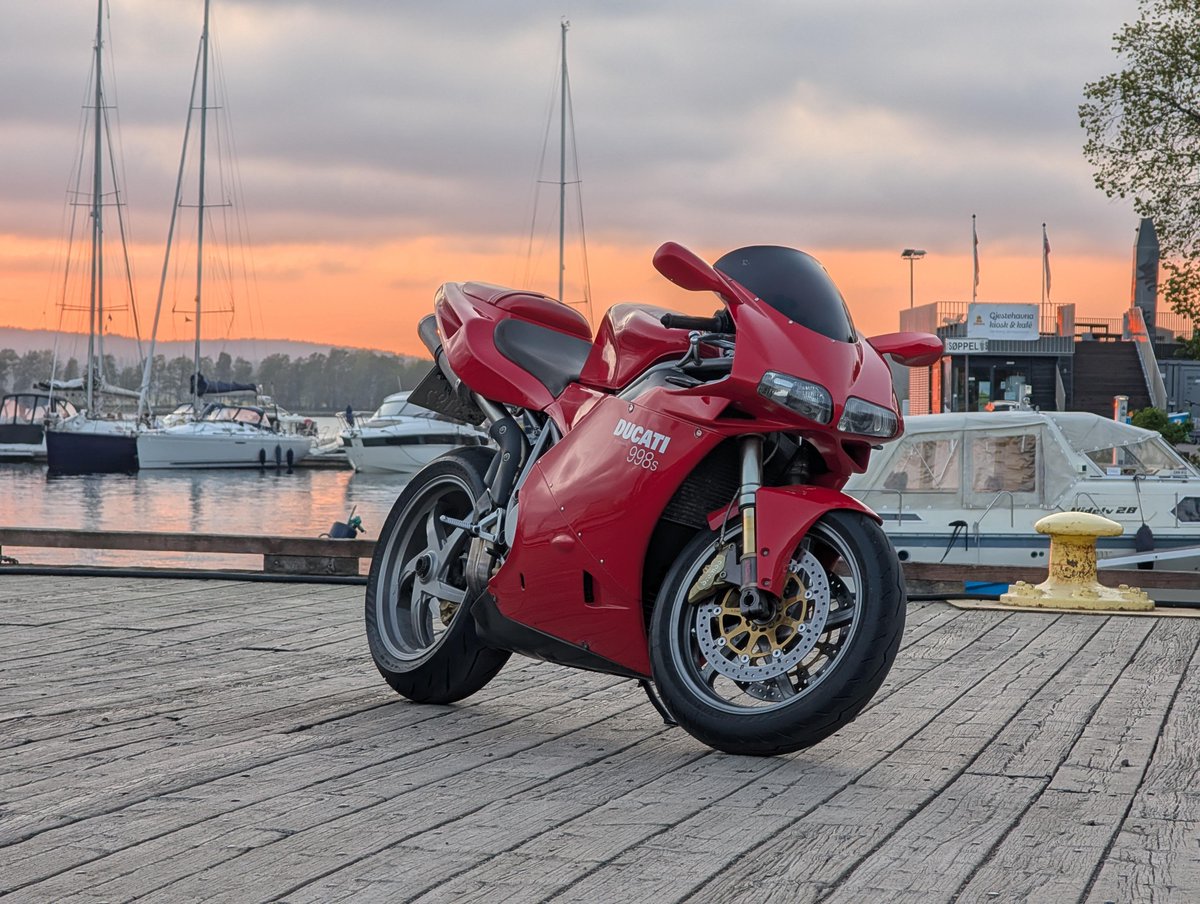 MoreMotorcycles's tweet photo. 2002 #Ducati 998S

📷
https://t.co/7sah5IUcWG https://t.co/TXmvcqI3f0