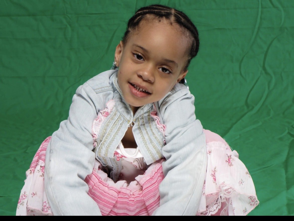 jaelynamara's tweet photo. god I miss the personality I had before learning the world hates lil black girls with whimsy and confidence https://t.co/TIXPBMEXzF