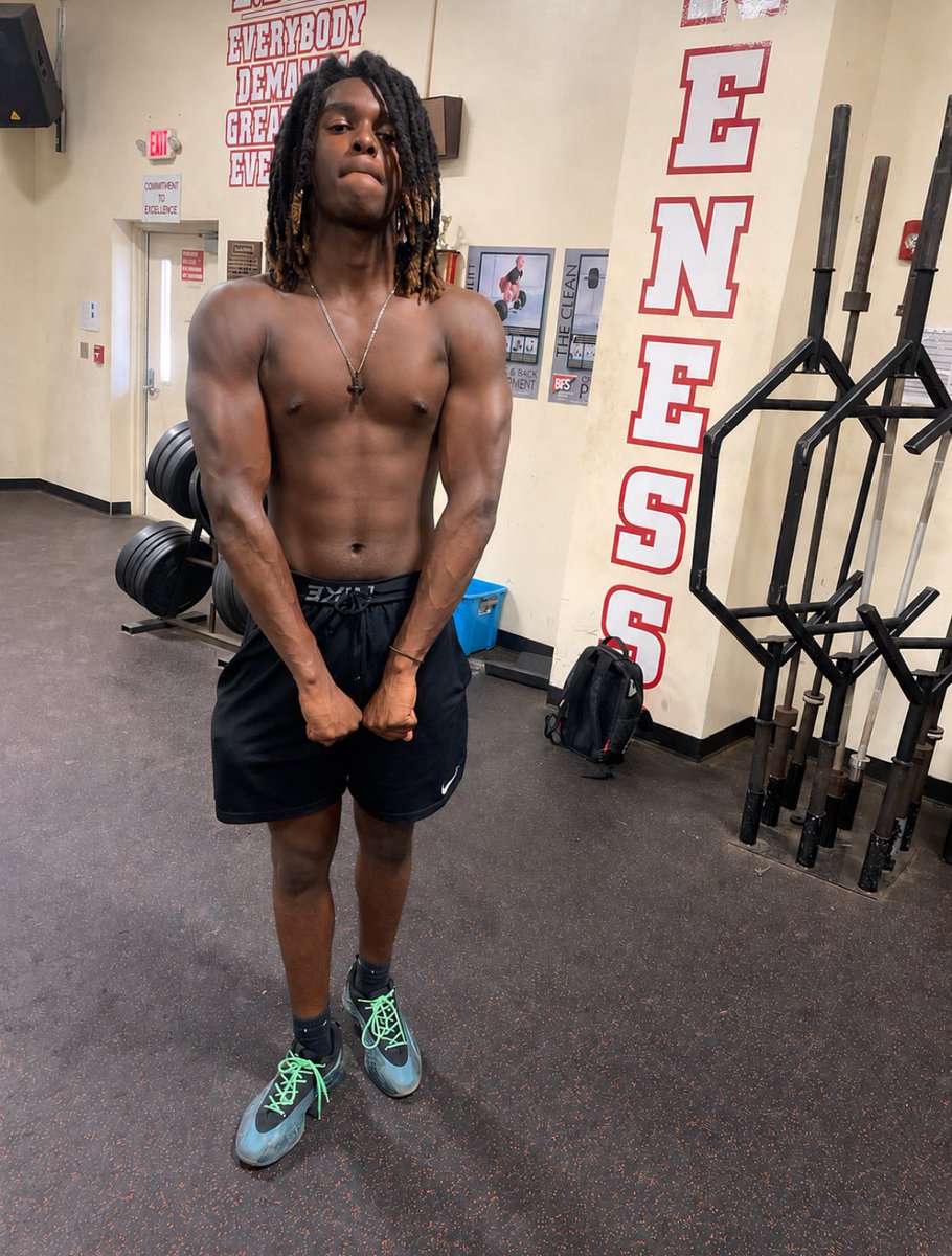 Kennedi_Watters's tweet photo. stay tuned. #c30 @TerrenceIsaac1 @TheBamaStandard
@HallTechSports1 @mosesk225
@PrepRedzoneNext @SlashFBFeature @DexPreps @JLewis85 @ExpoRecruits
@CoachBanks2008 @NxgnCamps
@TomLoy247 @BeaversLawson @UAB_FB
@TroyRecruiting @CoachPPetrino
@RecruitingPulse https://t.co/1QtdtTiPzf