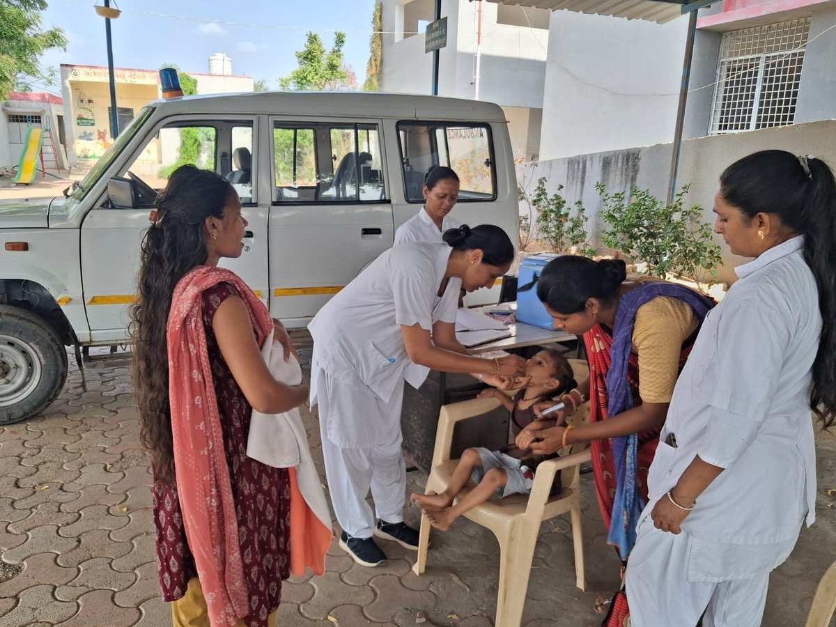 PHCKharetha's tweet photo. 🏥
#PulsePolioProgramme2026
💧 રાષ્ટ્રીય પલ્સ પોલિયો કાર્યક્રમ – 2026 💧
#PHCKHARETHA 
#AYUSHYAMANAROGYMANDIR 
#VILLAGERS #CHIELD #care 
#oralpolio #VACCINE #protect #DEASES 

@DDOBHARUCH1 @adhobaruch @UNICEF @prafulpbjp @CMOGuj @thonetrang https://t.co/p66pDhmMu6