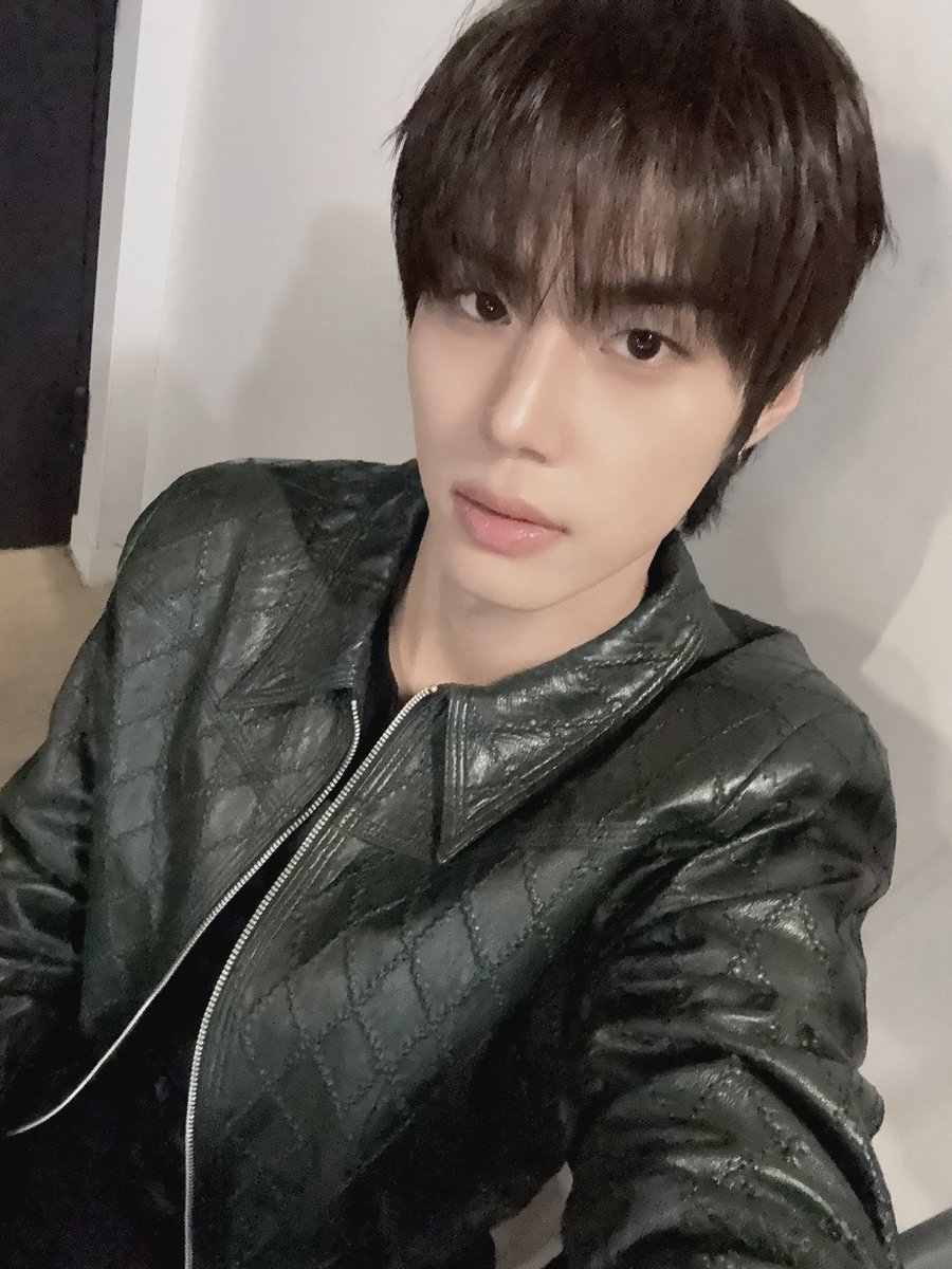 82Major_Fr_Fan's tweet photo. ˚⋆｡°✩ X - 290626✩°｡⋆˚⁺

#SEONGBIN 

C'était incroyable cette fois encore !

#82MAJOR #82메이저 #황성빈 #HWANGSEONGBIN
@82Message
· · ────── ·· ────── · ·
~🧶 https://t.co/kUPzRHXwFa