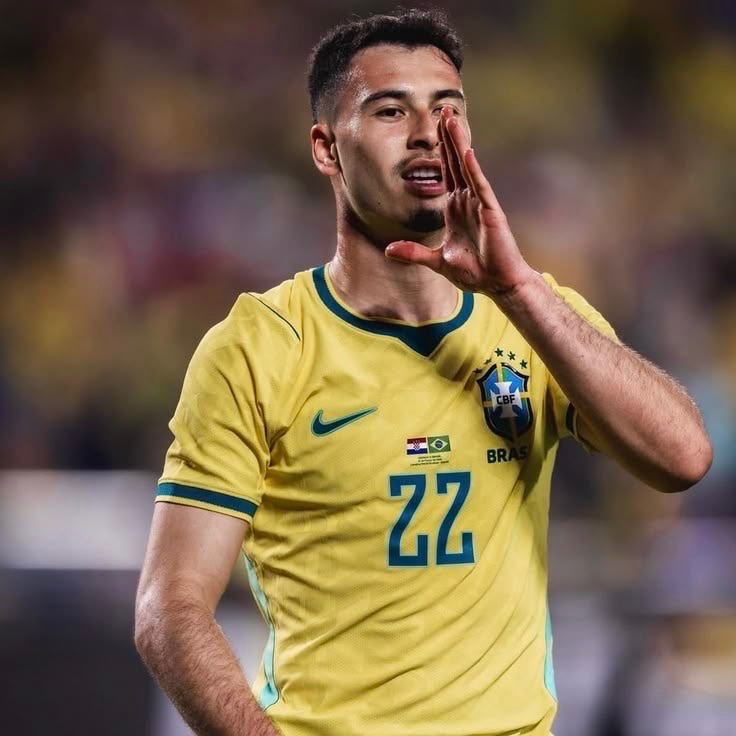 CrewsMat10's tweet photo. 🚨OFFICIAL:  Martinelli has now scored more World Cup knockout goals than Ronaldo😭😭 https://t.co/EDZqmd3xwK